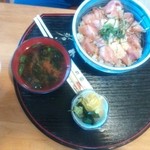 丸魚食堂 - マグロ丼