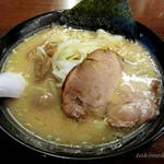 北海道ラーメン おやじ - おやじ麺\800円　+　味玉\100円！