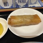 竹苑 - ランチ100円トッピングの春巻き。