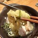 焼き鳥 ひぐも - ラーメン麺リフト