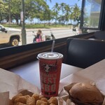 Teddy's Bigger Burgers - 