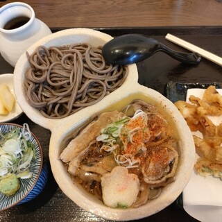 肉そば 舞鶴 - 料理写真:限定セット（肉そば、もりそば、ゲソ天）1580円