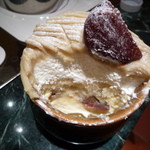 ウェスティン デリ - モンブランの中身…キレイにカットできない…