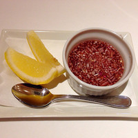 かえりやま - Lunch Menu B(2500円) オードブル サロマ湖産 一年物のカキのワイン蒸しに使うエシャロットのビネガーソースとレモン