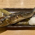 原始炭焼 燗と - 大きな鰯の丸焼き