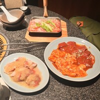 個室 和牛焼肉 吟 難波店 - 