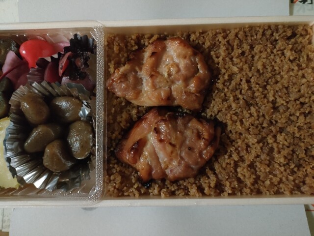 有限会社 九十九鶏本舗 - 北山形（弁当）の写真