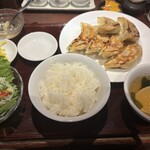 サンコウエンチャイナ・カフェ アンド ダイニング - 