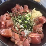 まぐろのなかだ屋 - 