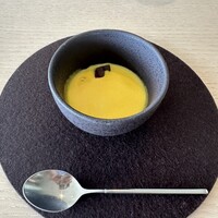ランファン・キ・レーヴ - カボチャのスープ
                      ビターチョコレート添え