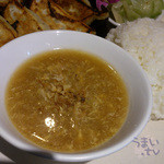 Jidhi - 「Ｂランチ　鹿児島黒豚餃子」　９８０円　スープ
