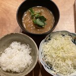 とんかつ乃ぐち - 豚汁、ごはん、キャベツ