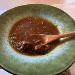 肉処 牛慎 - ◉ スープ
      　ビーフシチュー　近江牛入ってます♪