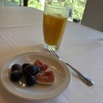 六花山荘 - オレンジジュースチョイス