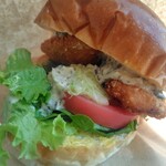 テラスカフェ オーゲ - 鯛カツバーガー。めっちゃウマイ☆彡