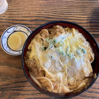 うどんのもとなり - 料理写真:かつ丼800円