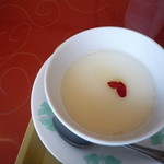 杏仁豆腐　やはりこちらのは私好み♪