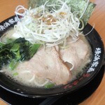横浜家系ラーメン 有楽家 - 料理写真:
