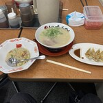 長浜ナンバーワン - 「長浜らーめん満足セット」1,180円