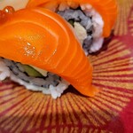 鮨処 なごやか亭 イオンモール札幌発寒店 - ・サーモンクリームチーズロール407円