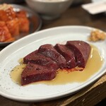 神戸牛焼肉と冷やしピーマン 金肉屋 - 