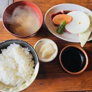 焼肉ハウス 龍天鴻 - 料理写真:牛カルビ定食