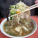 中華料理 来山 - 具材リフト
