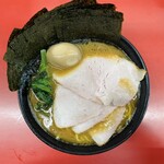 ラーメン 杉田家 本店 - 