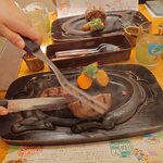 炭焼きレストランさわやか - げんこつハンバーグ250g調理中