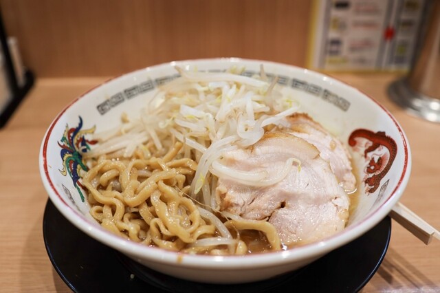 豚山 八本松店 - 長町（ラーメン）の写真
