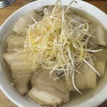 坂内食堂 - 美しいビジュアルな一品