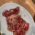 炭火焼肉ホルモン 朱朱 - ハラミ