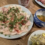 炭火焼肉ホルモン 朱朱 - 塩テッチャン