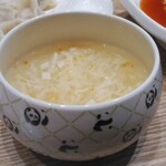 喜満屋 - 天津飯に付いてきたスープ