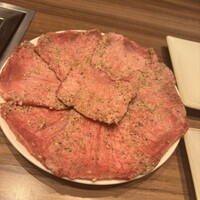 焼肉うしごろ 新宿三丁目店 - 