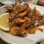吟醸マグロ - 川エビ唐揚げ