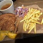 武相庵 LIBRARY＆HOSTEL - 