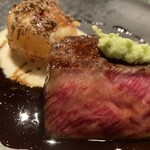 蒼 - 10.上田富産　持別長期肥育44カ月雌牛
      "特別な但馬牛”の炭火焼
      尾藤農産より2年6ヵ月熟成北あかりのグラタン
      但馬玄(たじまぐろ) シャトーブリアン