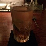 バッキバキのジンジャーエールでこしらえたモスコミュール