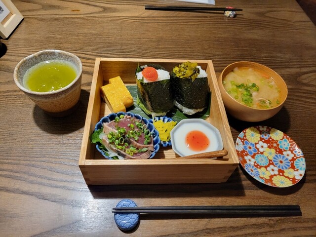 Hibi Kore Koji Shinsakae Ten