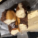 Tomo no Kumo to Oyatsu - 雲ドーナツ　チョコクランチ　税込335円