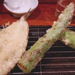 天ぷらいちかわ - アスパラ最高。