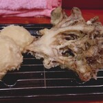 天ぷらいちかわ - 鱧は塩で、舞茸は天つゆと相性良し。