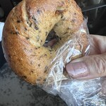 パン屋航路 - セサミオニオンベーグル　260円