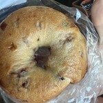 パン屋航路 - クランベリーとホワイトチョコベーグル　380円