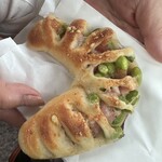 パン屋航路 - 枝豆とベーコン　320円