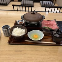 すき焼き 牛しゃぶ 松重 - 