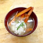 北のどんぶり屋 滝波食堂 - 味噌汁をかに汁に変更 +550円
