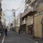 エコール・クリオロ - 千川駅から小竹向原駅を見て、セブン-イレブンの脇にある道を進み
      ※進行方向的には池袋駅方面へ進む