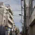 エコール・クリオロ - しばしの間まっすぐ進んでいき